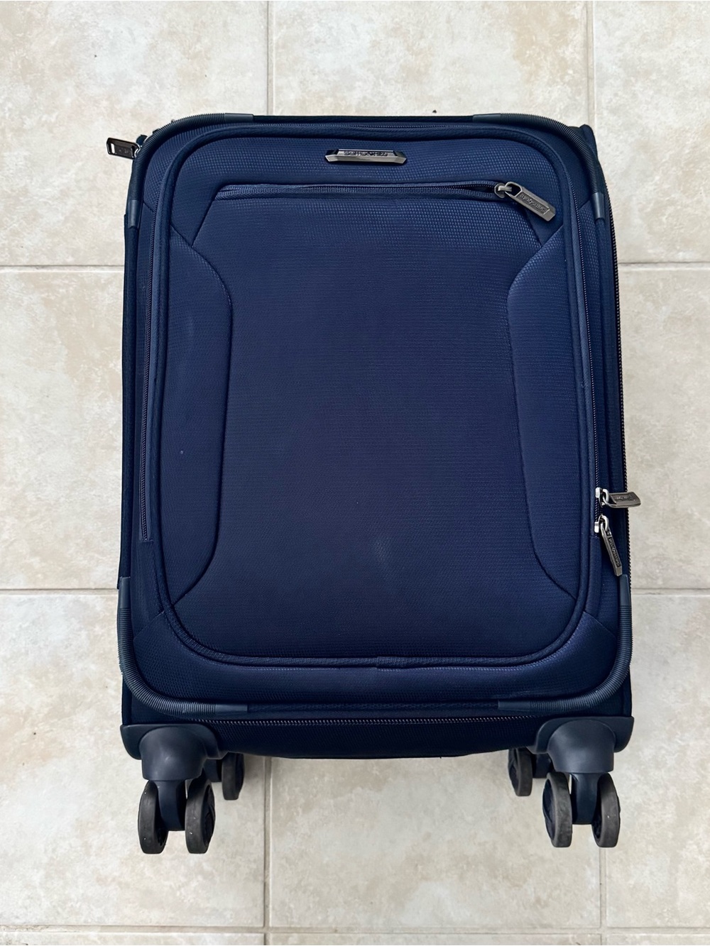 Samsonite Navy Blue 22" Carry On Softside Spinner Suitcase USB Charging Port